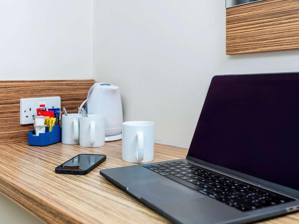 Ibis Budget West Thurrock Grays Eksteriør bilde